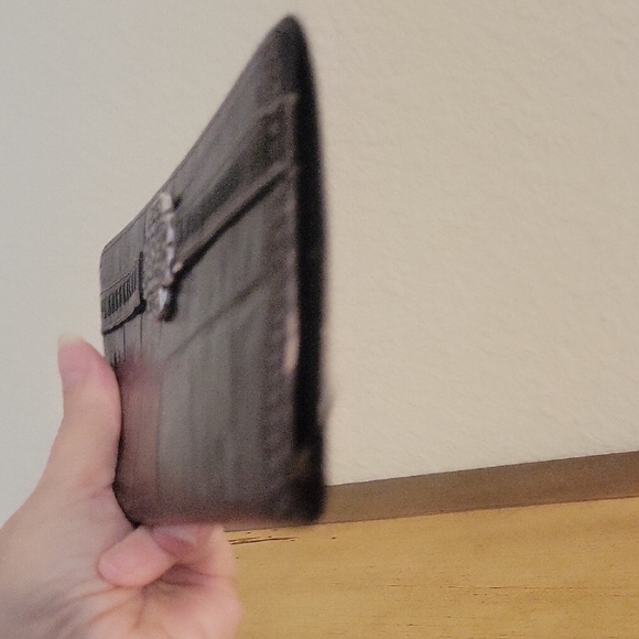 Brighton Crocodile Embossed leather bifold Checkbook/wallet - Picture 5 of 7